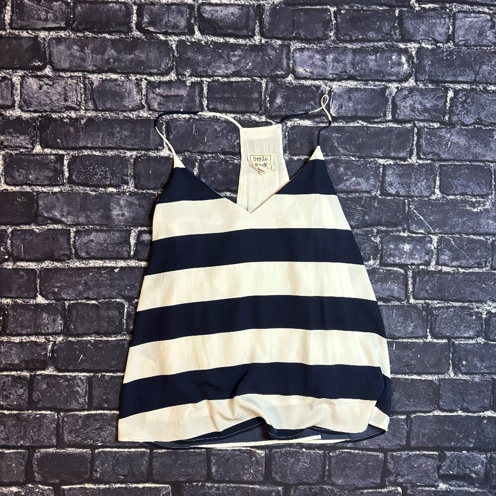 Adorable summer top!